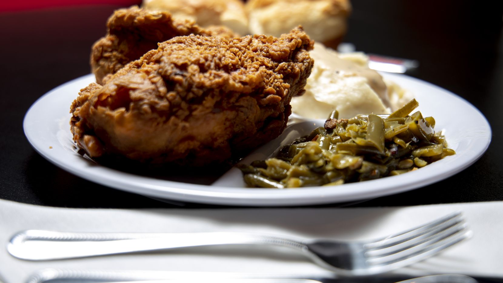 Here's the way to do it at Bubba's: Get the three-piece fried chicken with yeast rolls,...